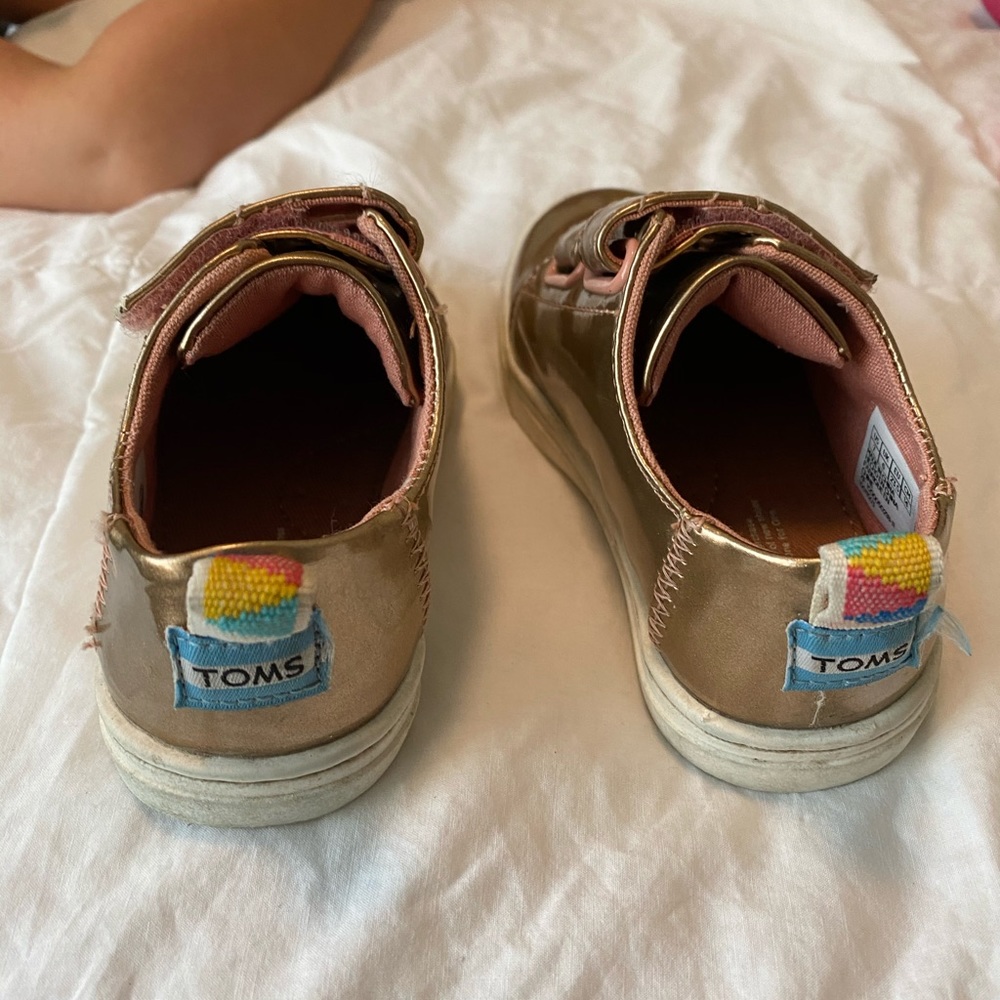 Toddler toms